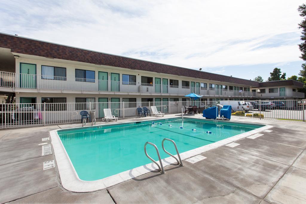 Park Inn By Radisson, Turlock Exteriér fotografie