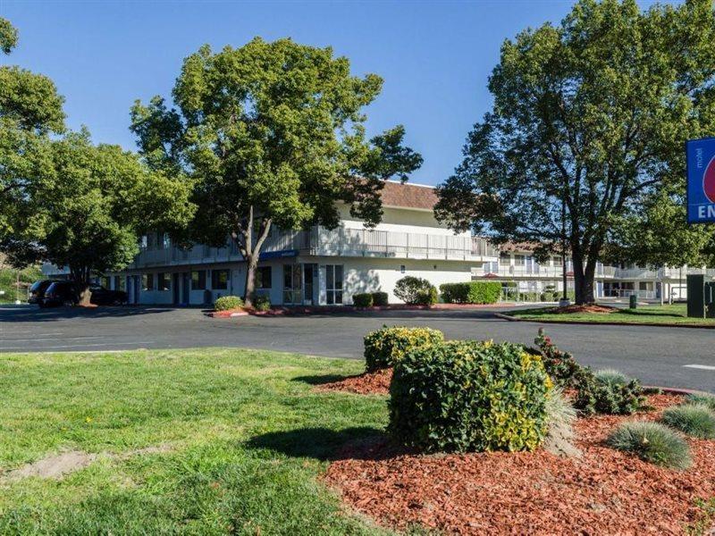 Park Inn By Radisson, Turlock Exteriér fotografie