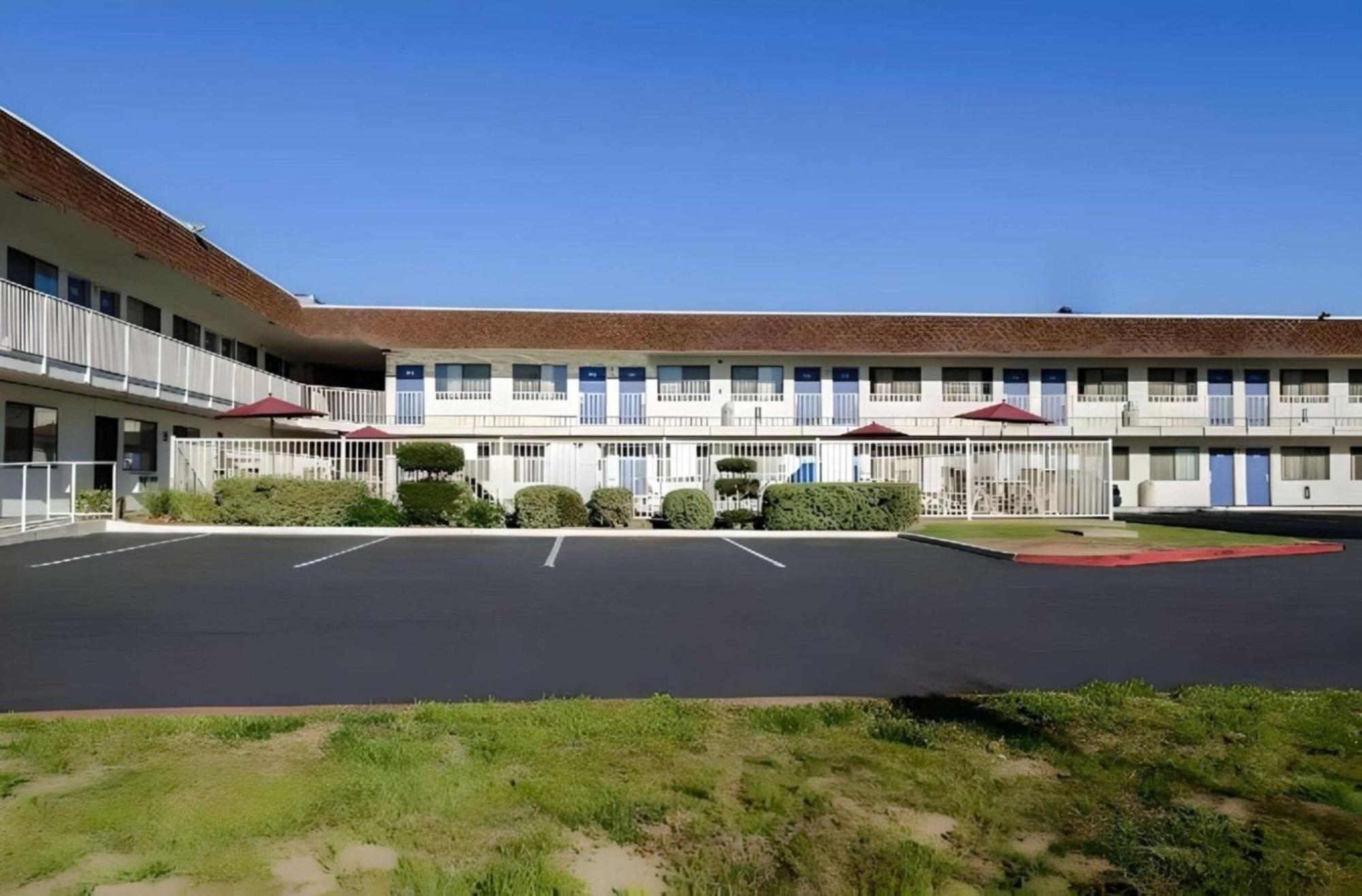 Park Inn By Radisson, Turlock Exteriér fotografie