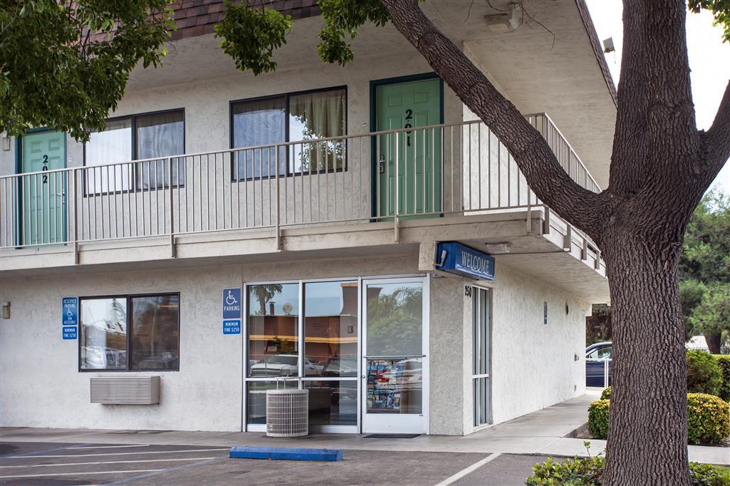 Park Inn By Radisson, Turlock Exteriér fotografie