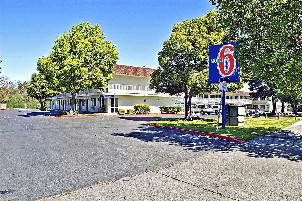 Park Inn By Radisson, Turlock Exteriér fotografie